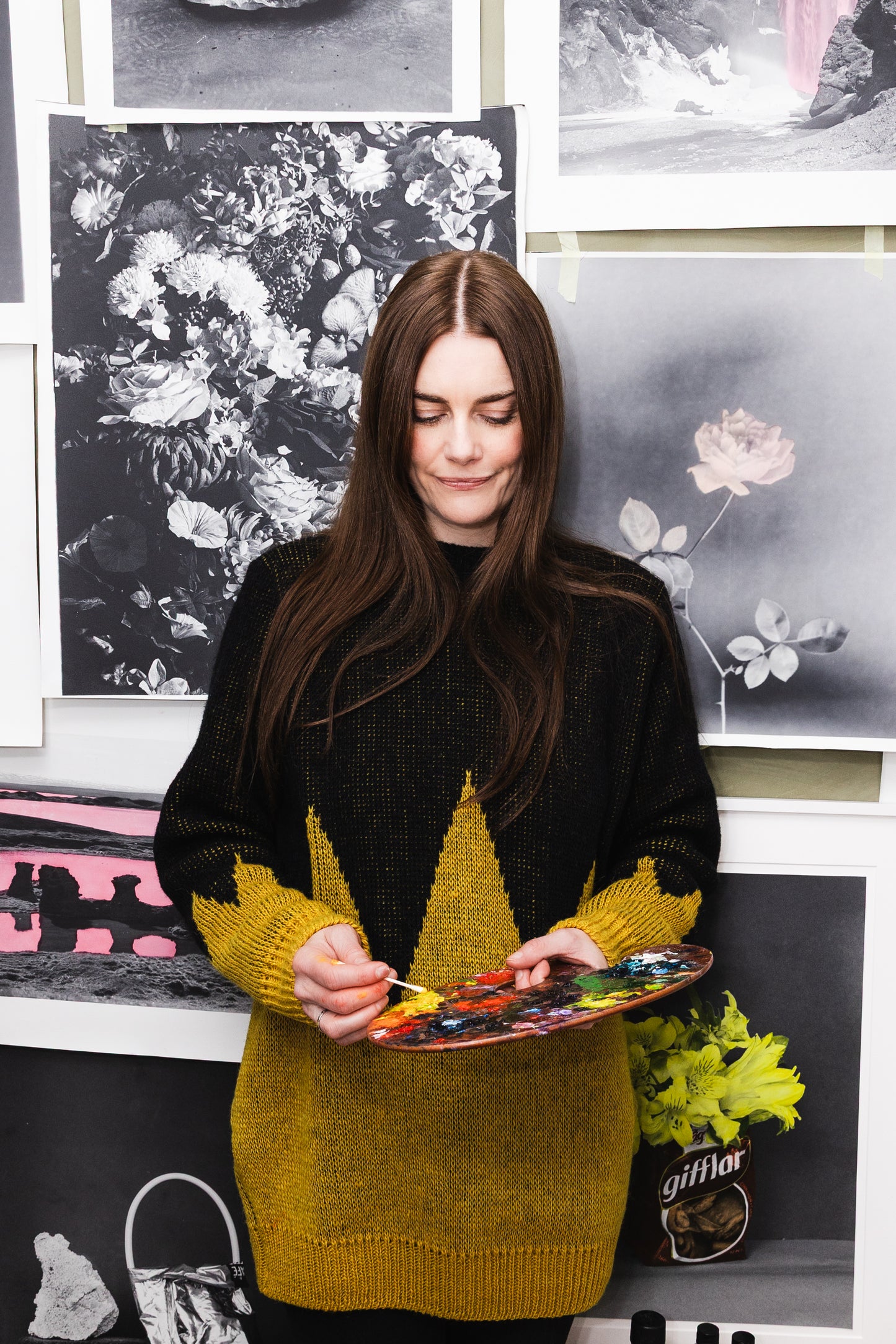 Haustpeysa - vélprjónuð - svört og gul